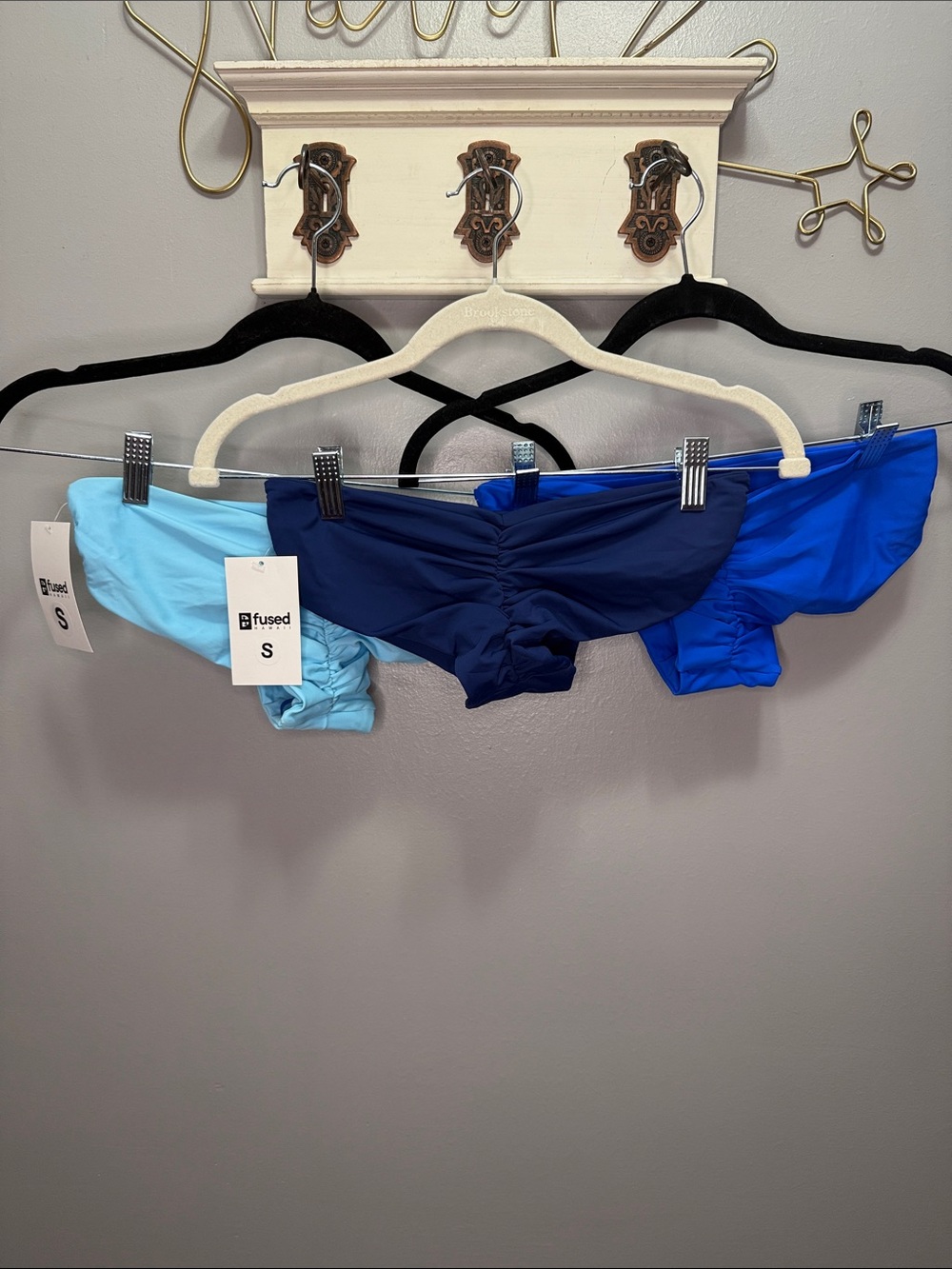 NWT Fused Kona Bikini Bottoms Size Small
(3 Pairs)